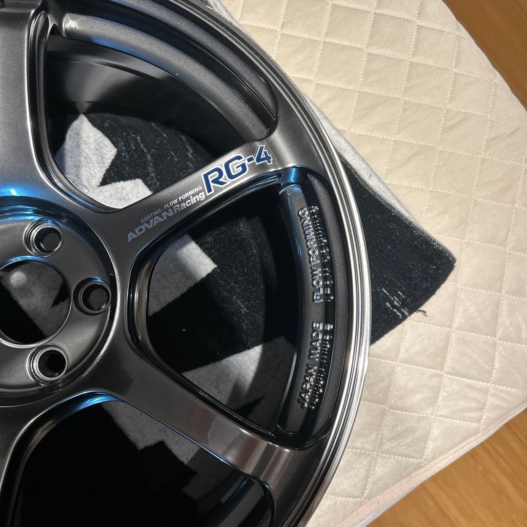アドバン RG4 18インチ　3本セット