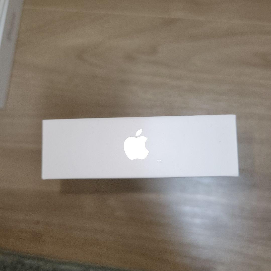 Apple iPhone SE (第3世代) ホワイト