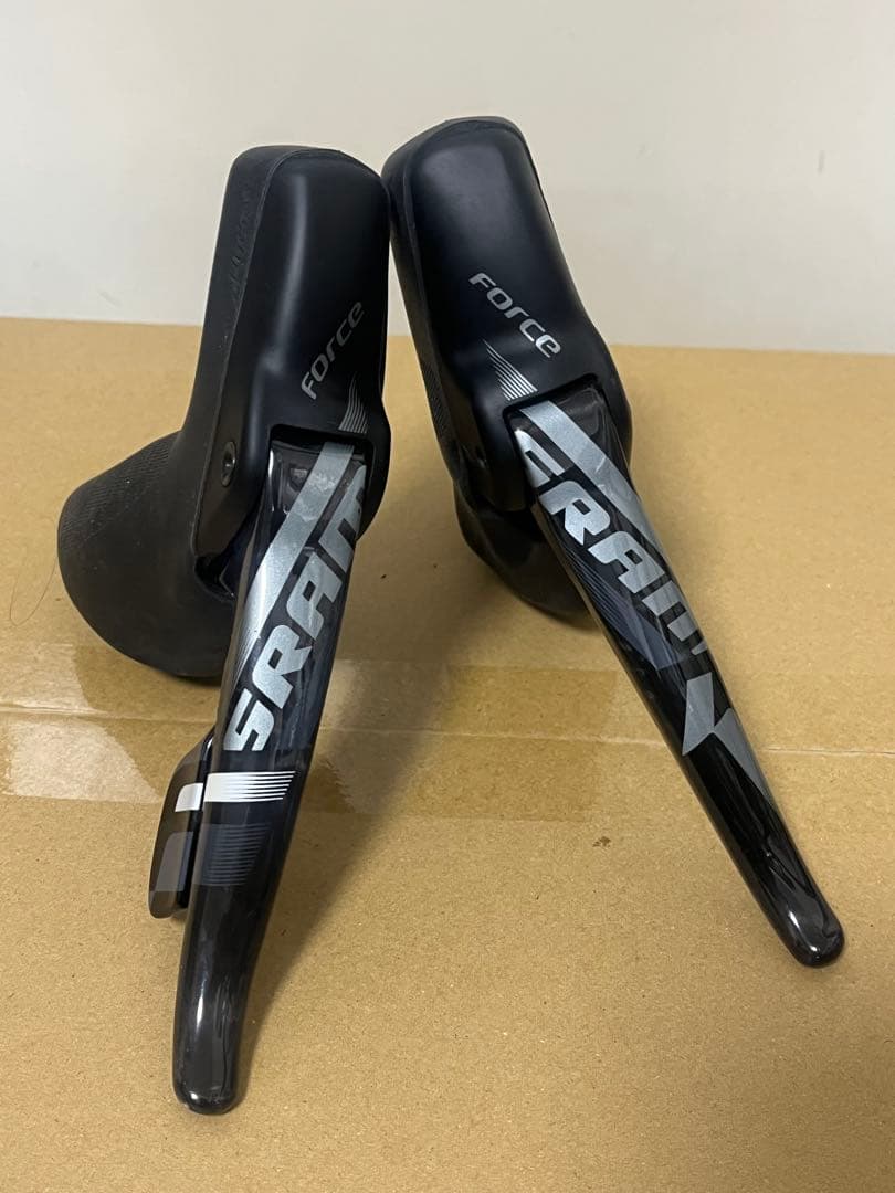 SRAM Force 1 カーボン　シフター・レバー セット　油圧式ブレーキ用
