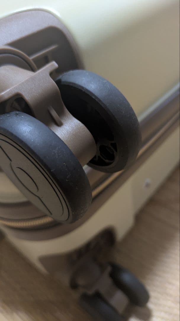 スーツケース ミミッキュ M　3泊〜4泊