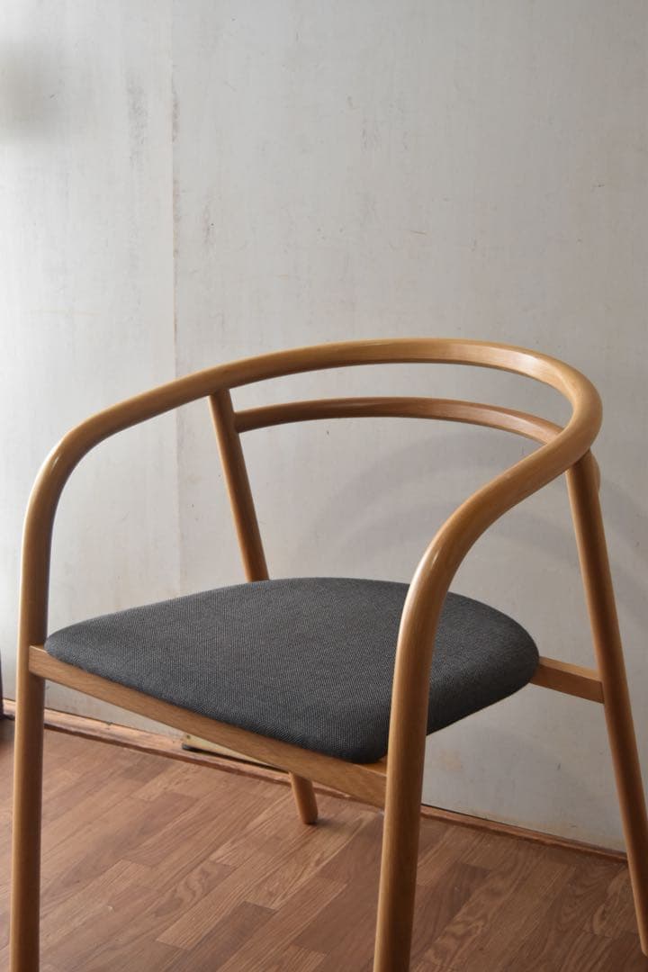 もこ Bentwood Arm chair ①