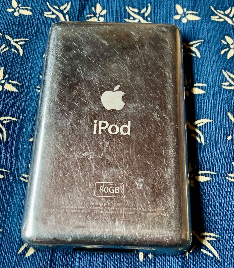 iPod classic 80G Black アダプター　ケーブル　箱　付属