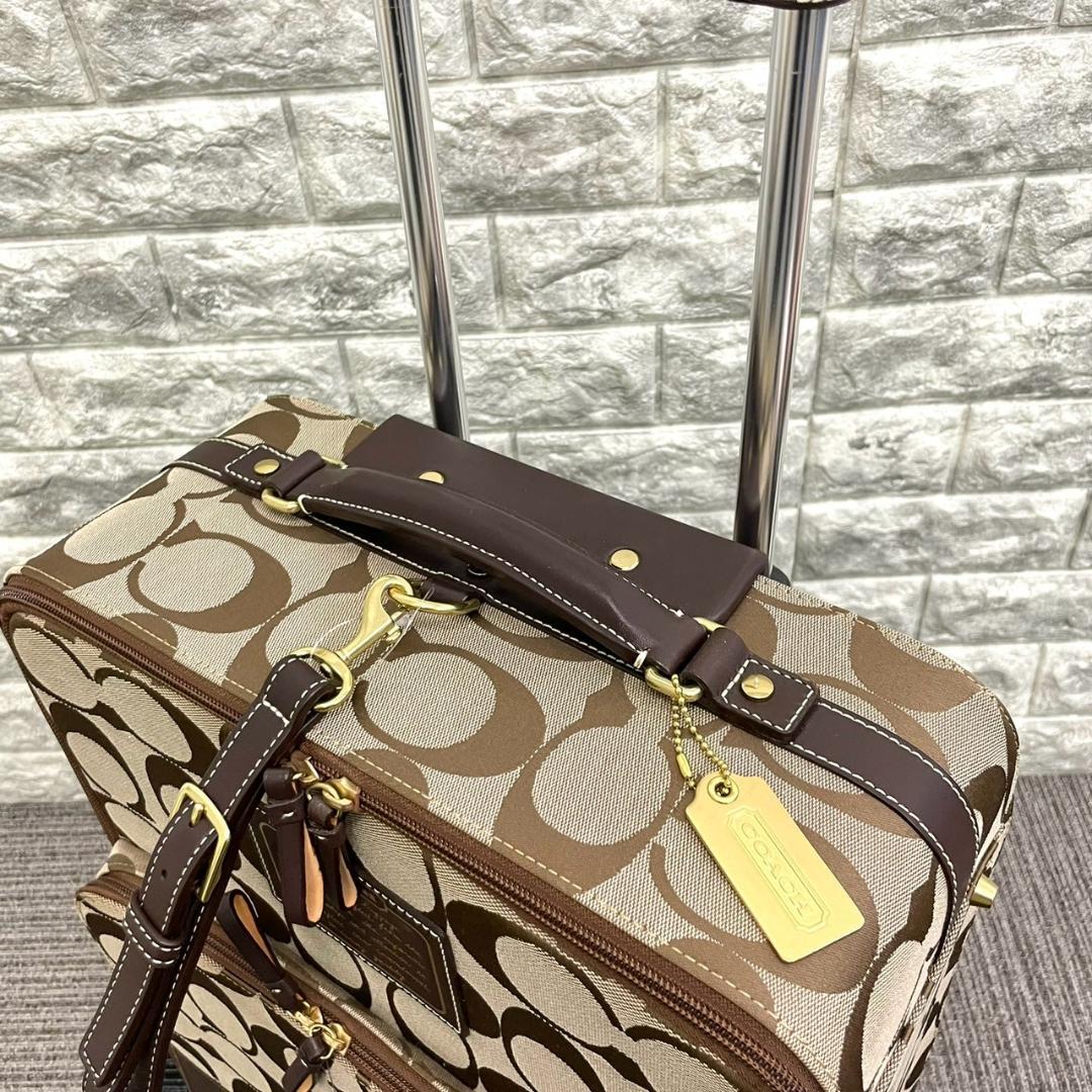 超美品　COACH　コーチ　F77020　キャリーケース　２輪　シグネチャー