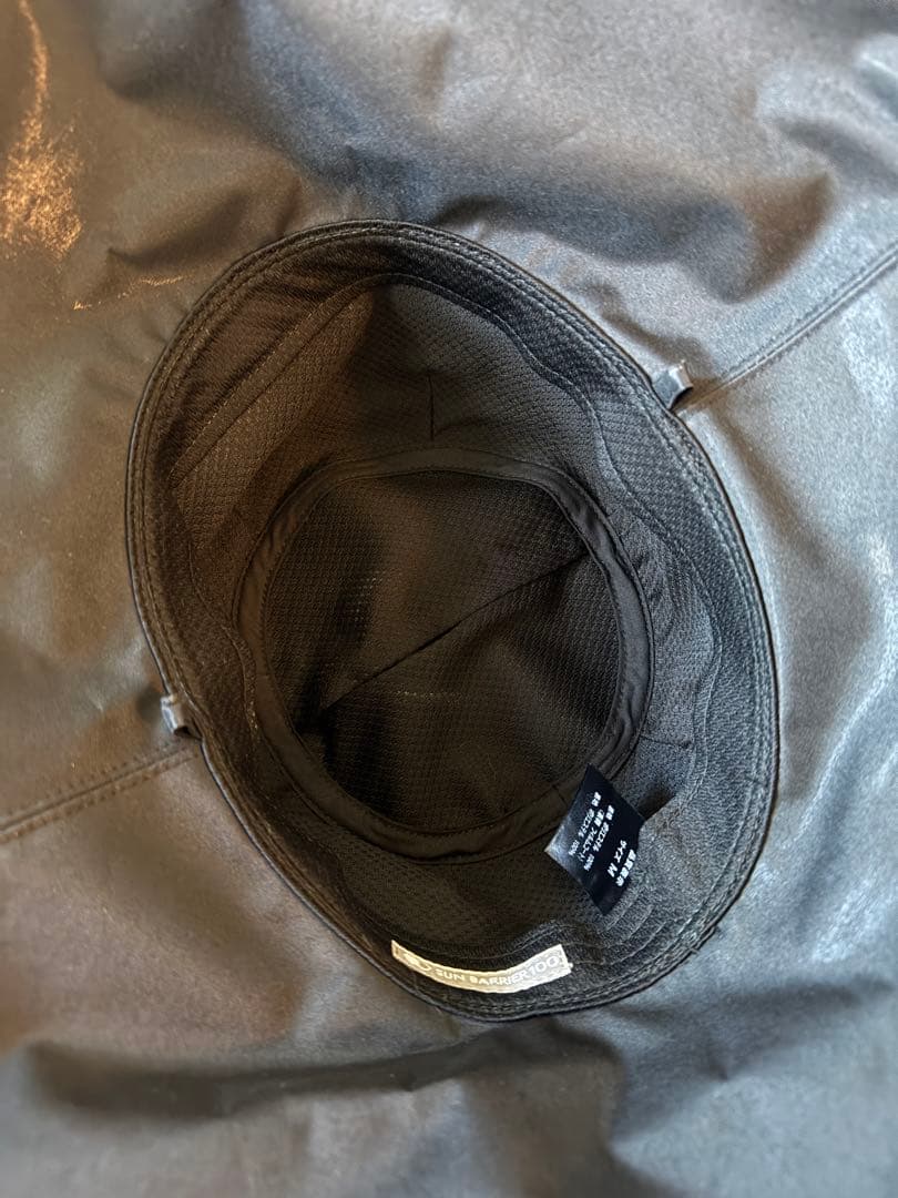 サンバリア100 ナチュラルハット ブラックM