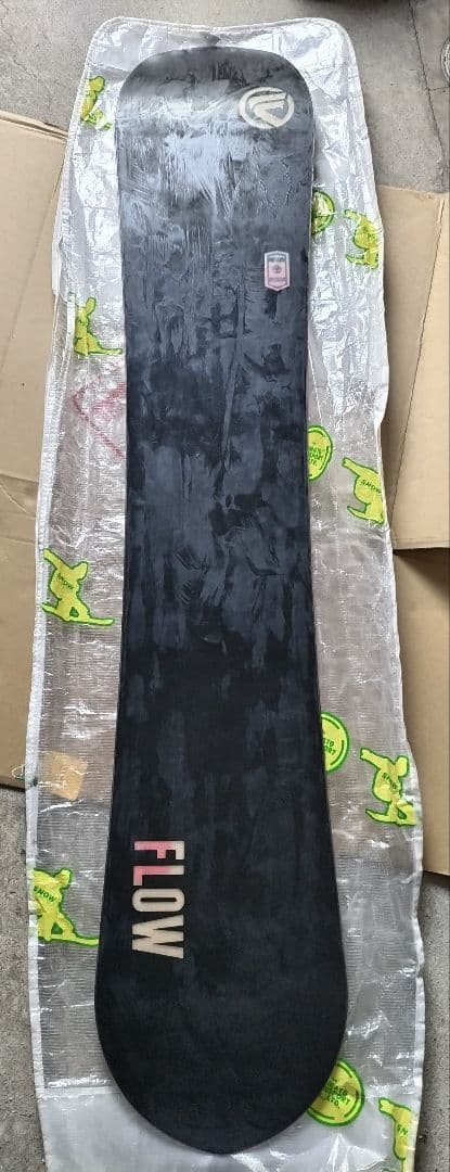 Flow Solitude スノーボード 158cm　パウダーボード