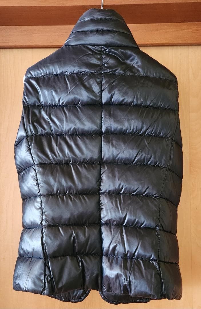 ぴろ 未使用 ヘルノダウンベスト 40