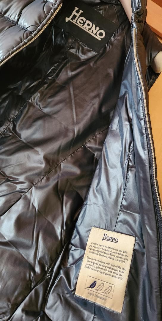 ぴろ 未使用 ヘルノダウンベスト 40