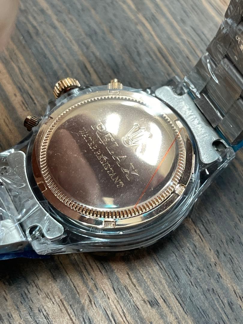 RELAX クロノグラフ 腕時計 ビンテージタイプ　ホワイト/ゴールド　文字盤