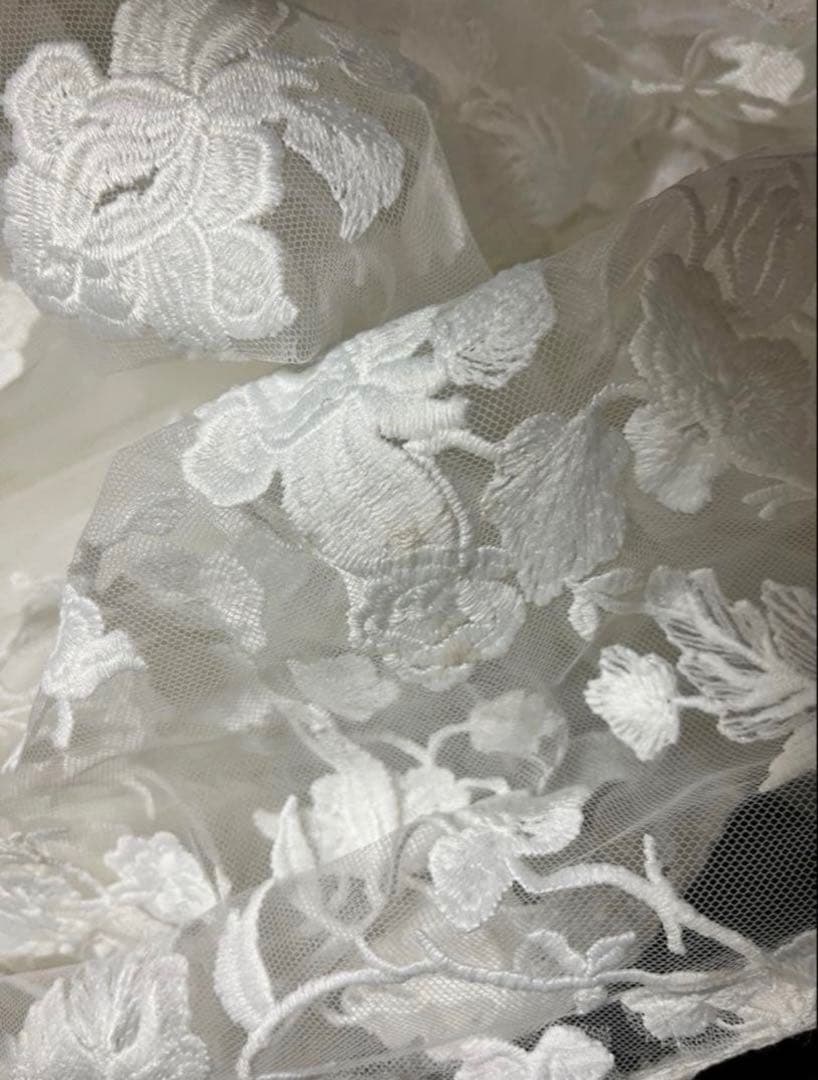 ドレスプロダクション　刺繍　背中開き　ソフトマーメイドドレス　w230