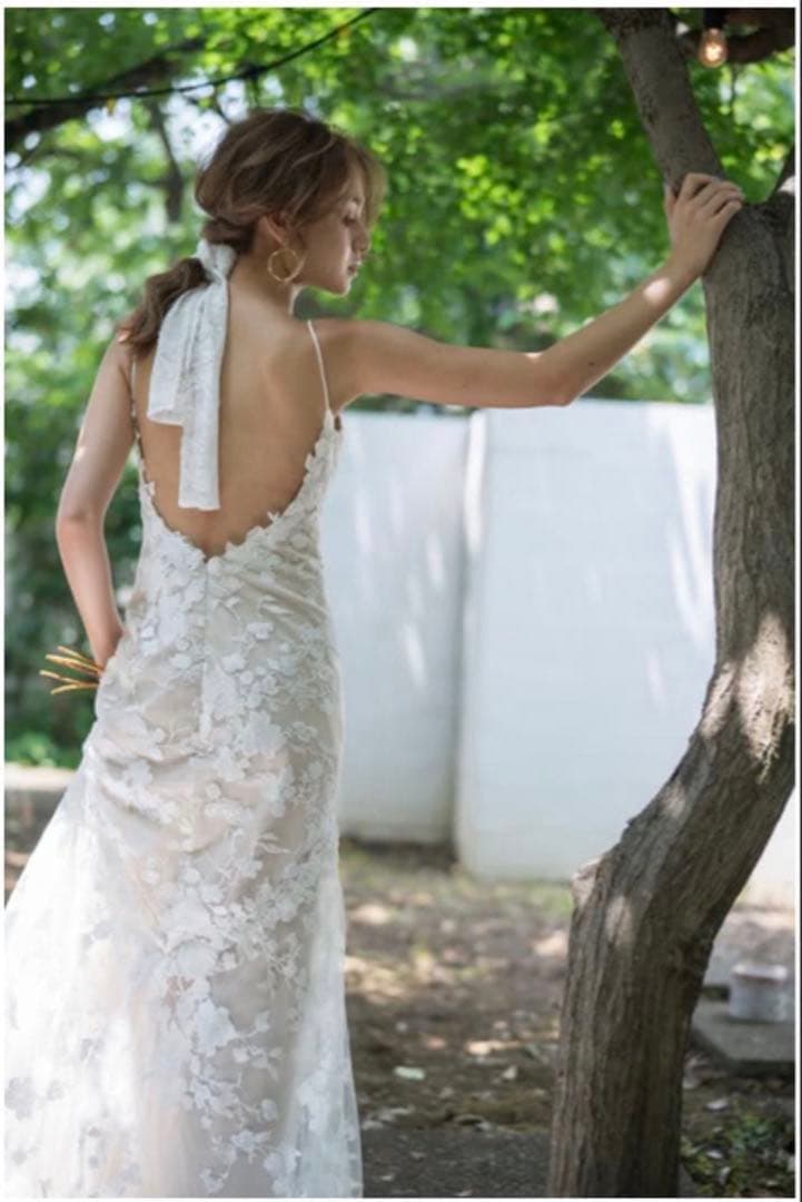 ドレスプロダクション　刺繍　背中開き　ソフトマーメイドドレス　w230