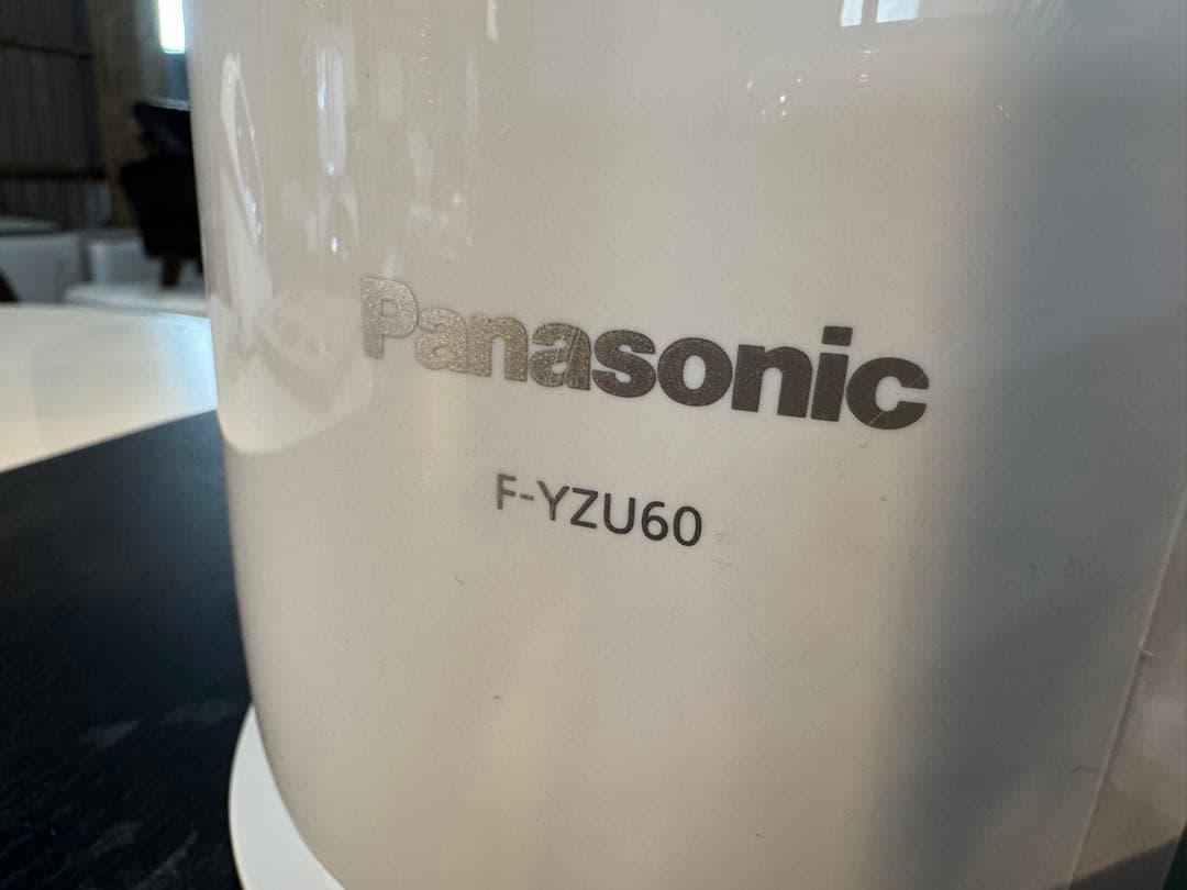 し*ん様 Panasonic 除湿機 F-YZU60