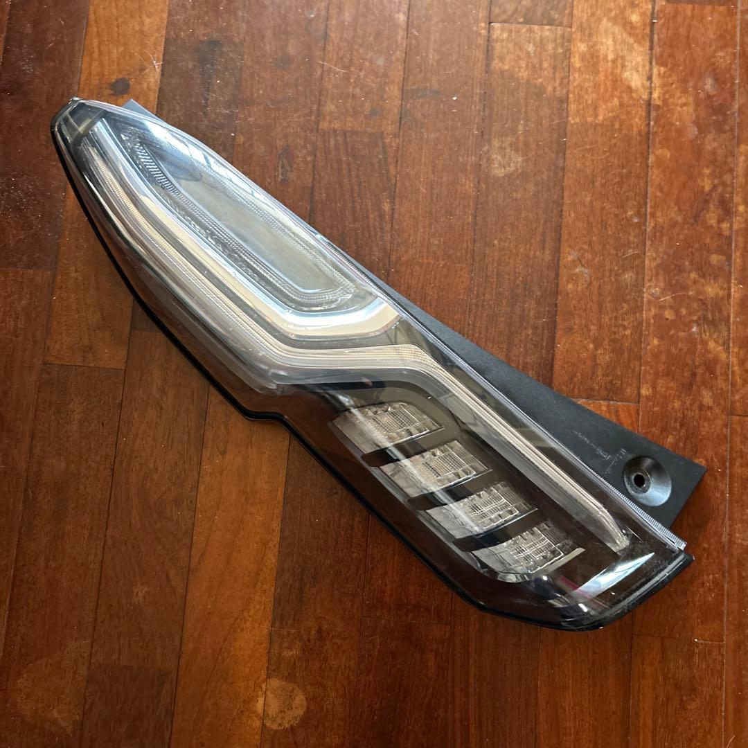 ホンダN BOX カスタムテールランプ 左右セット