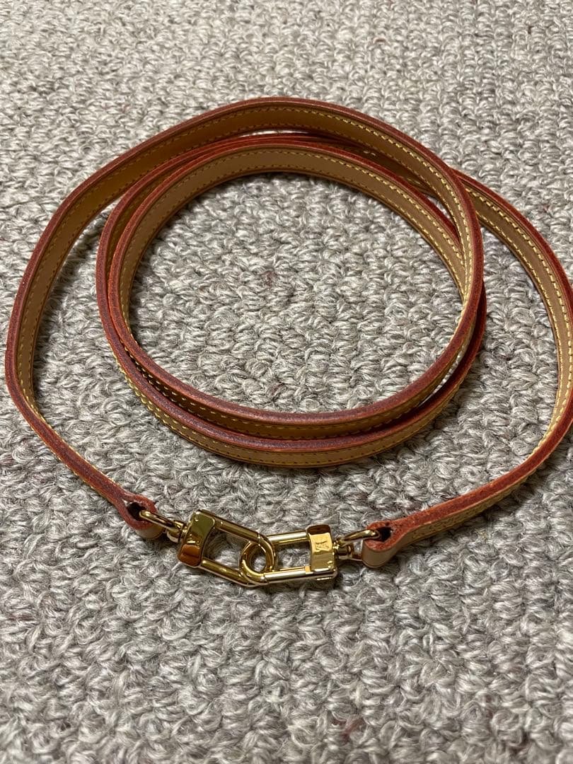 LOUIS VUITTON ヌメ革ショルダーストラップ金型