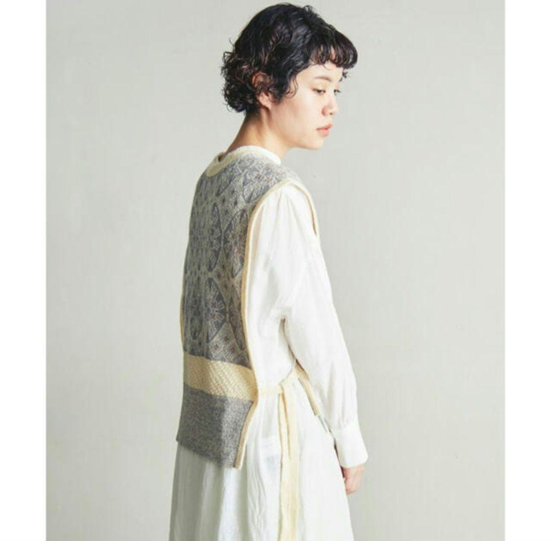 nitcaオーバルトライアングルジャガード ベスト