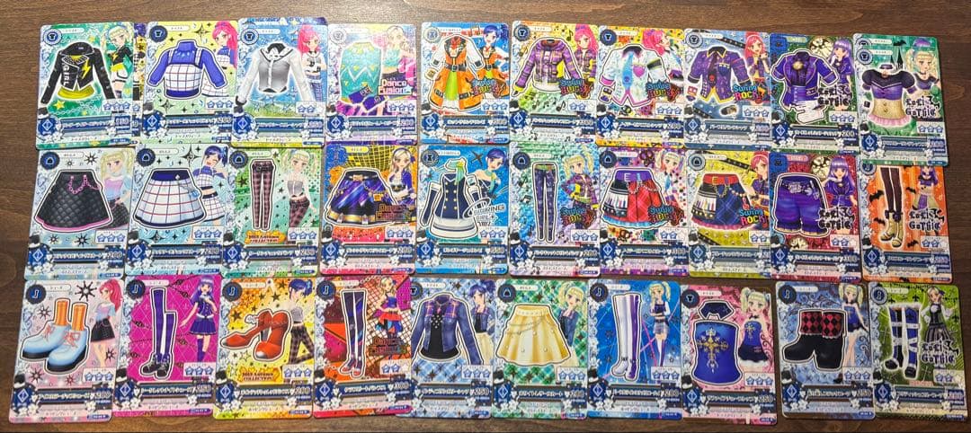 アイカツ　カード　まとめ売り　150枚以上　バインダー　学生証付き