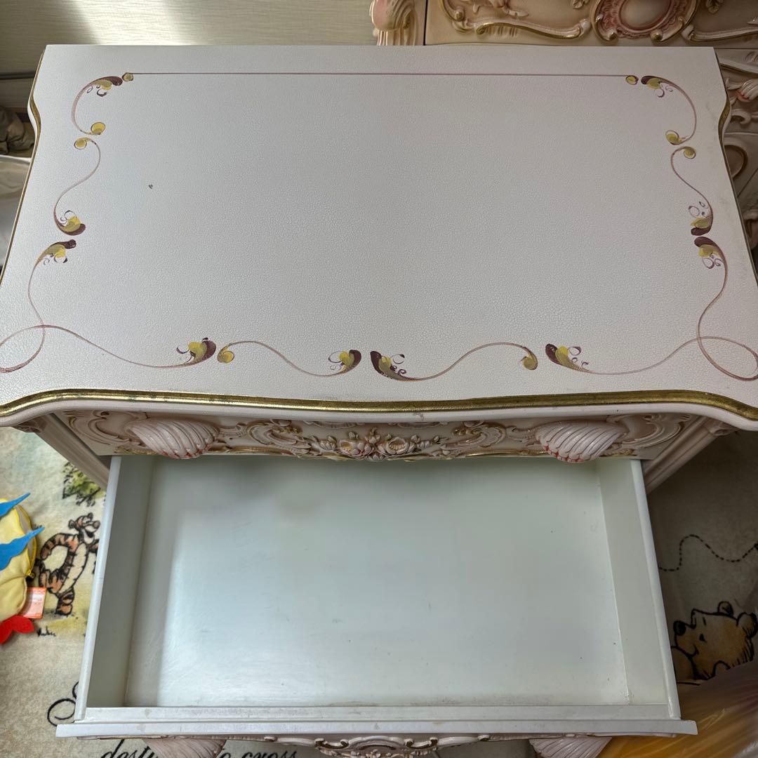 ロココ調　3段チェスト　山崎ページ