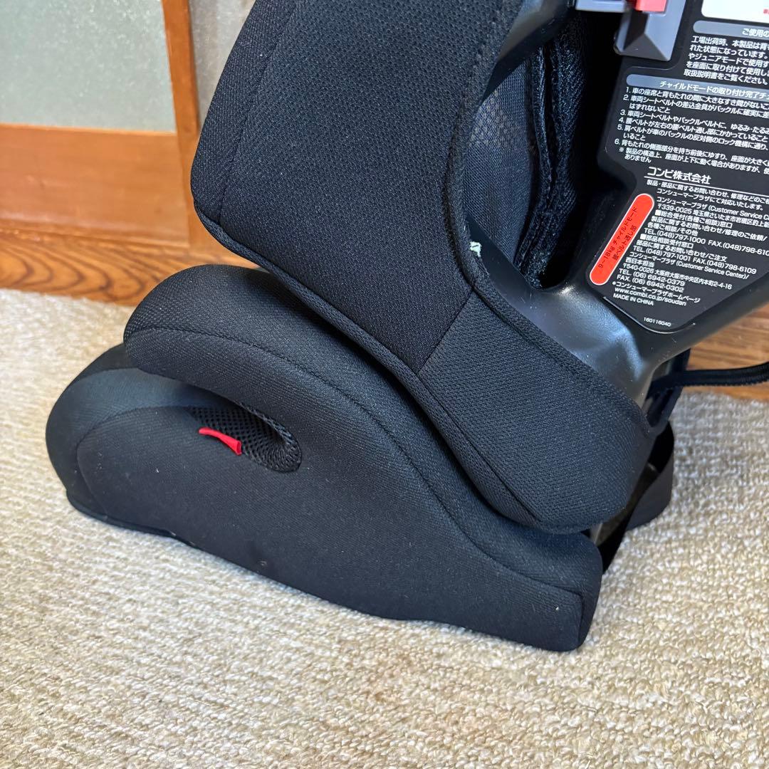美品 コンビ　ジョイトリップエアスルーGG　黒　ジュニアシート　シートベルト