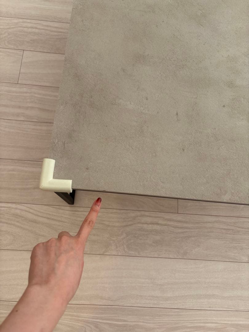 マッスルガレージ　テーブル