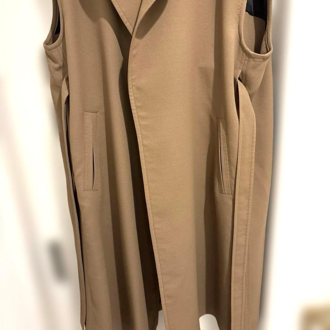 ELLIE⭐︎スリーブレスコートBEIGE