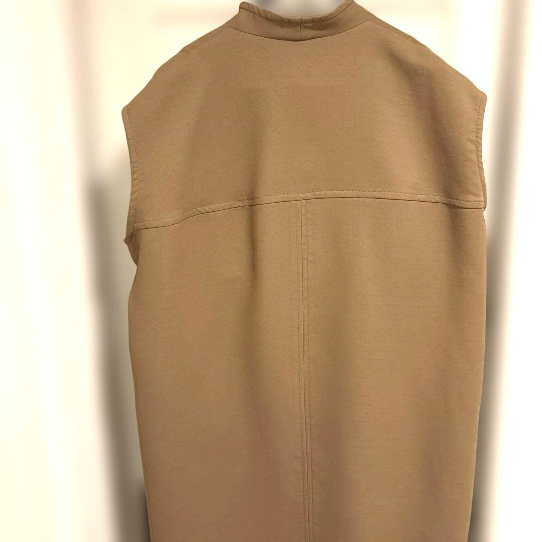 ELLIE⭐︎スリーブレスコートBEIGE