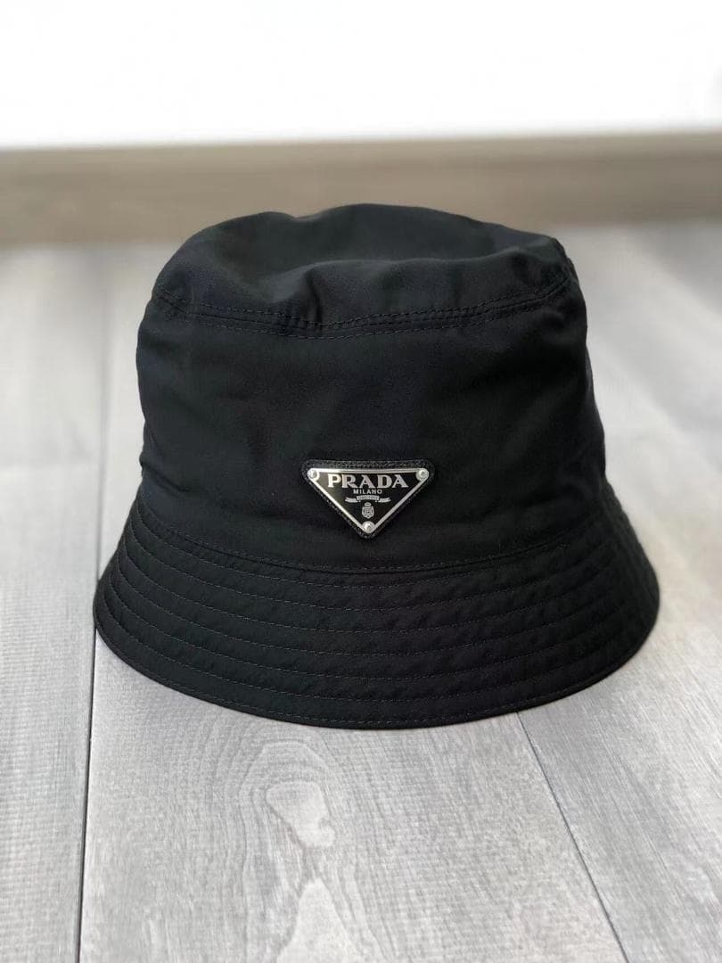 PRADA プラダ　バケットハット　帽子　ノベルテ　タグ、専用袋付き