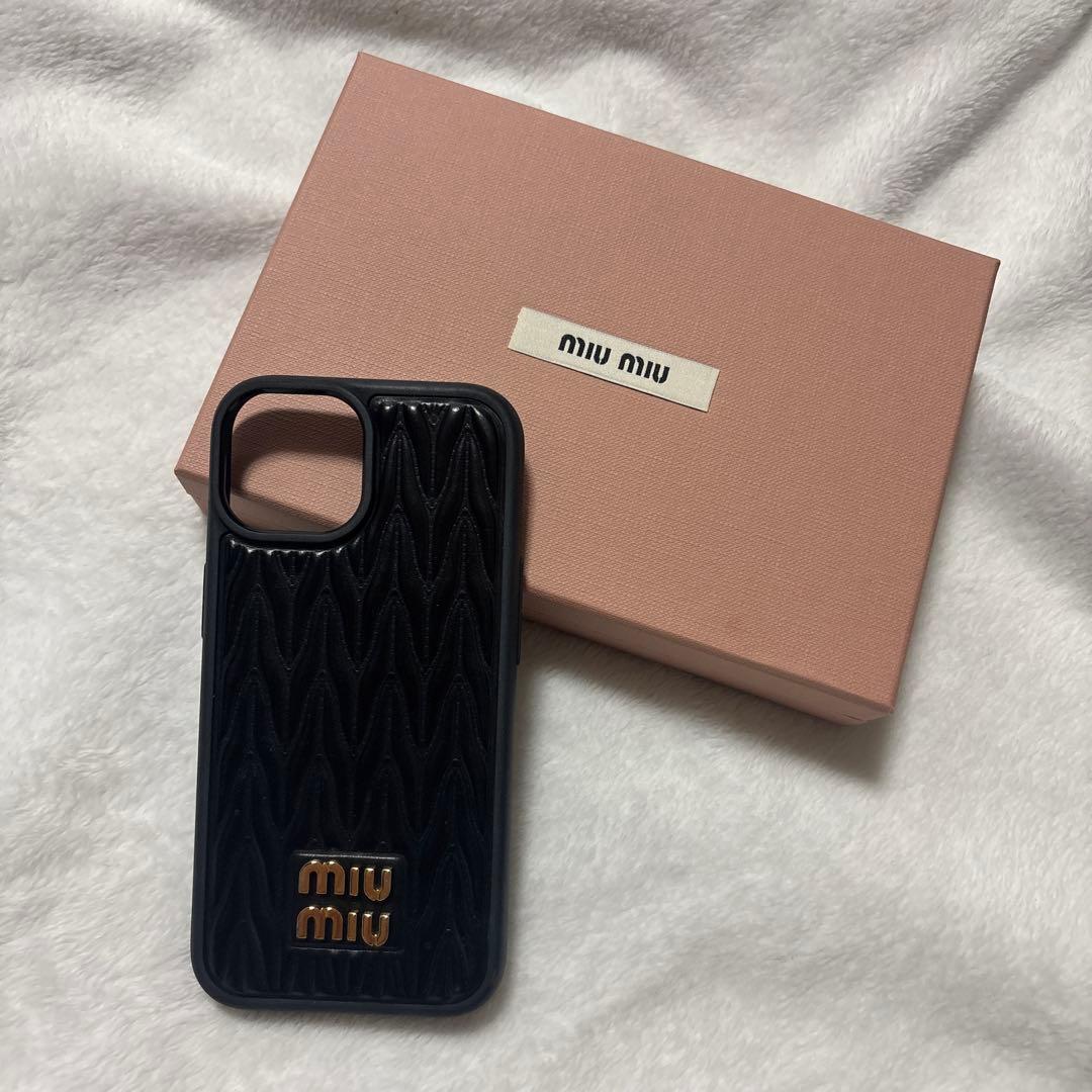miumiu スマホケース iPhone15