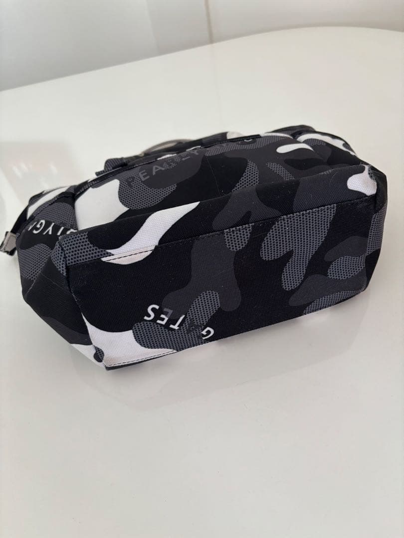 パーリーゲイツ　迷彩バッグ