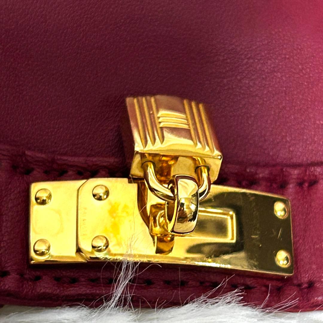 美品　HERMES レザーグローブ　羊革　ラムスキン　レッド　カデナ　手袋　赤