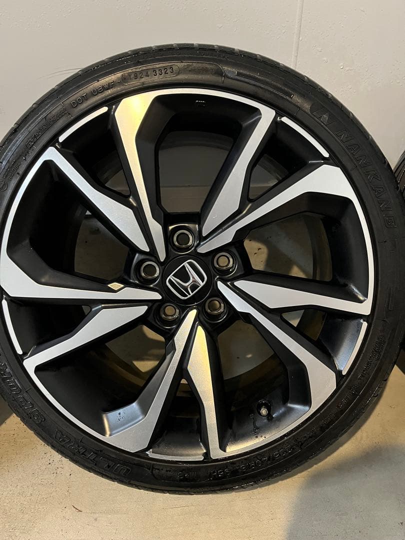 インサイトze4 18インチホイール ②