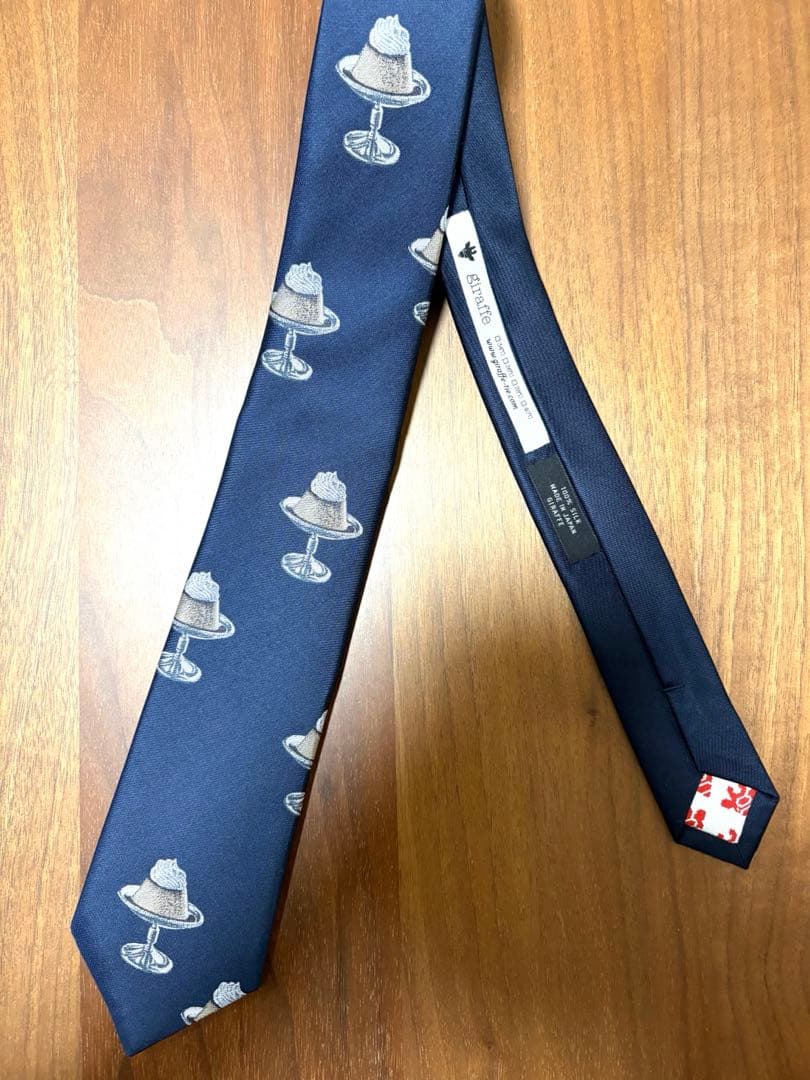 ▶︎【早い者勝ち】喫茶ジラフ★プリン★ネクタイ★エモい