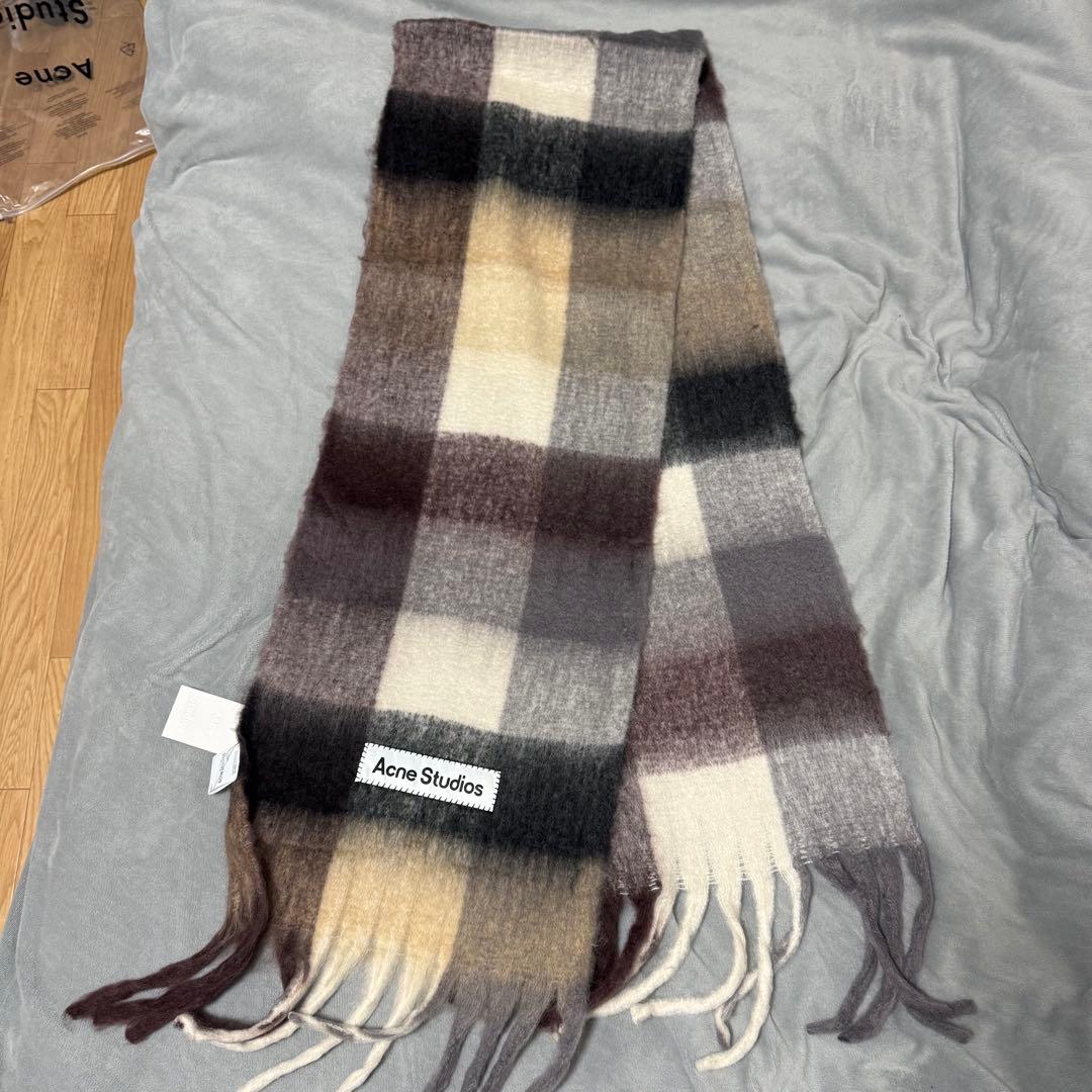 Acne Studios マフラー　新品未使用