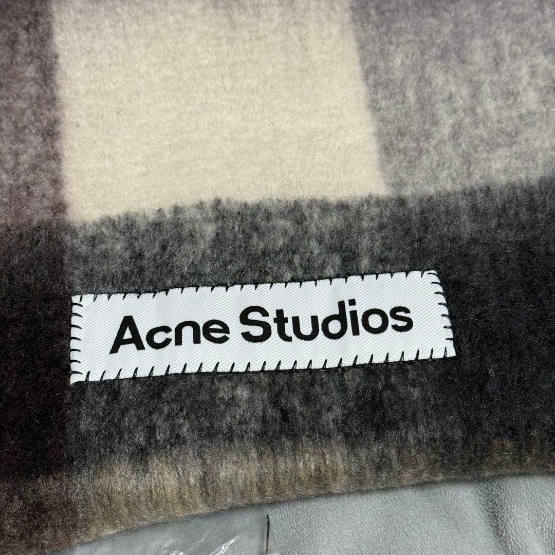 Acne Studios マフラー　新品未使用
