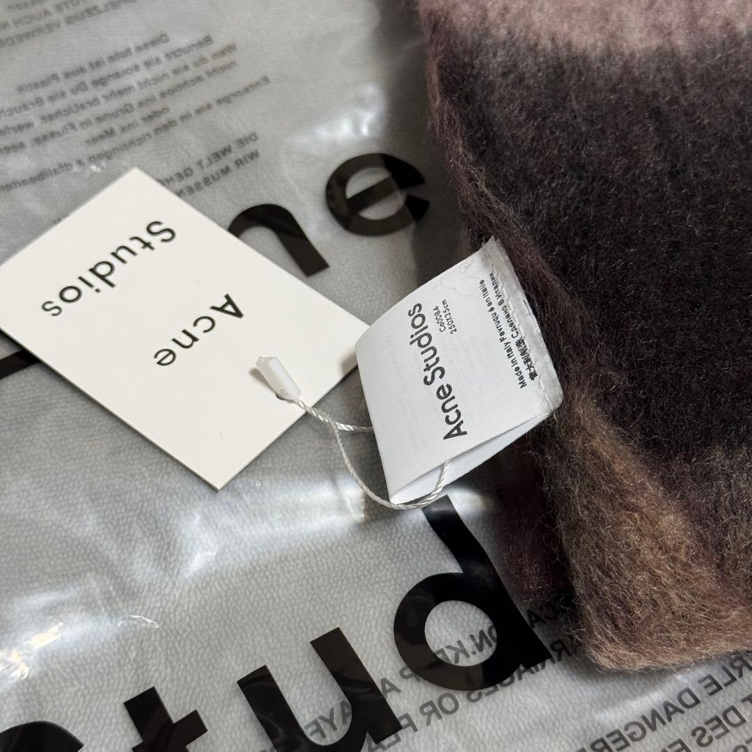Acne Studios マフラー　新品未使用