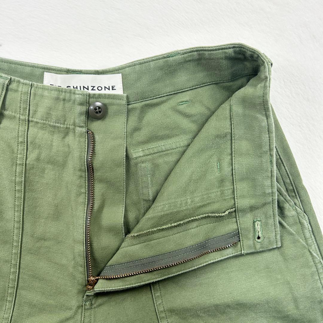 b1278✨美品✨【Shinzone】ベイカーパンツ　希少サイズ　40　カーキ