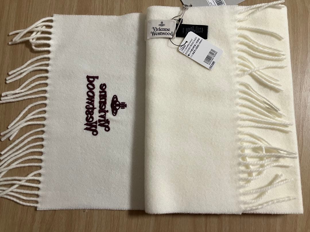 vivienne westwood マフラー　ホワイト　30×180 scarf