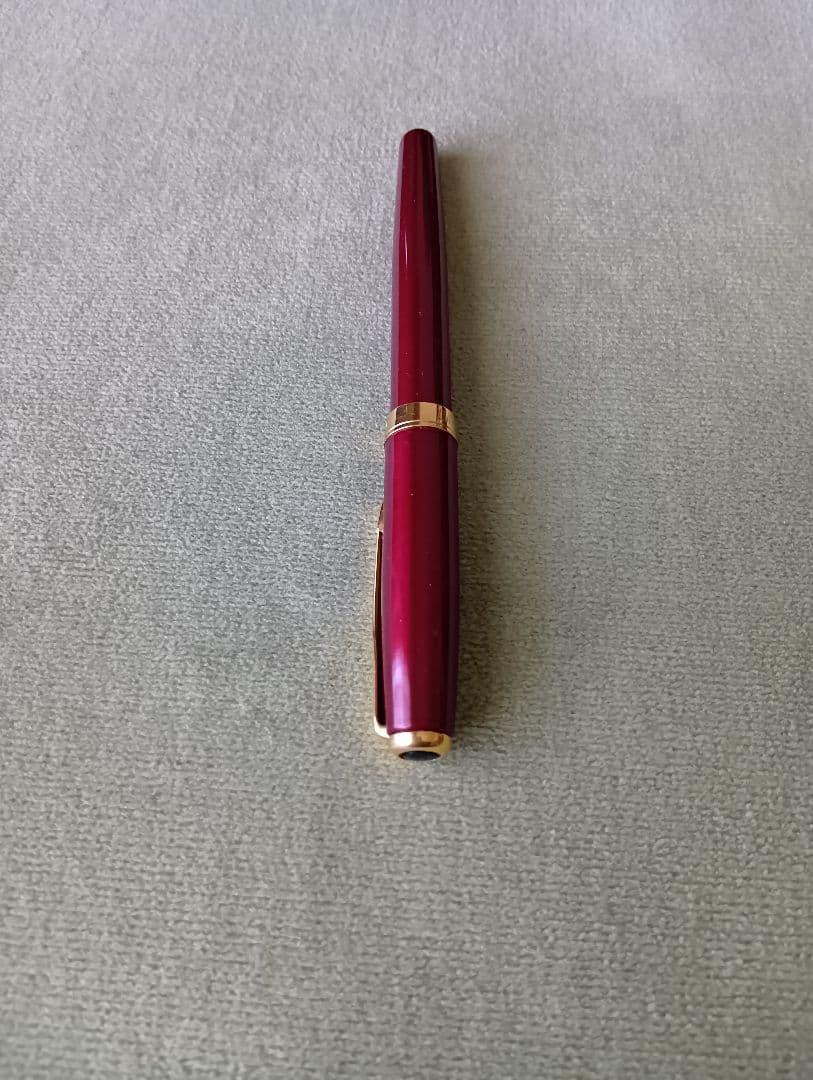 パーカー　SONNET　フランス　レッド 万年筆 ペン先18k