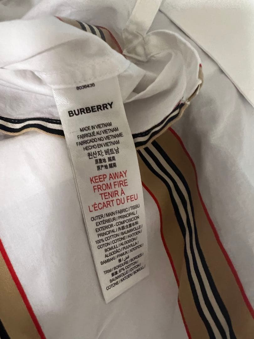 期間限定お値下げ！Burberry 長袖シャツ