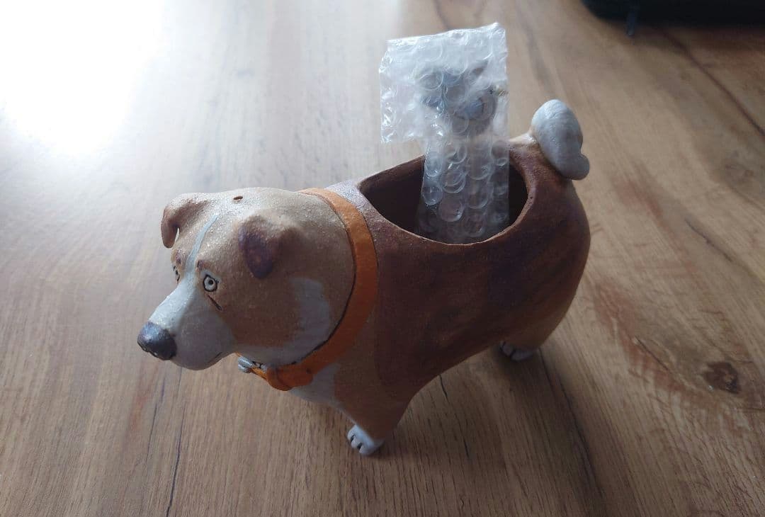 かとうゆみ　犬と小鳥の植木鉢