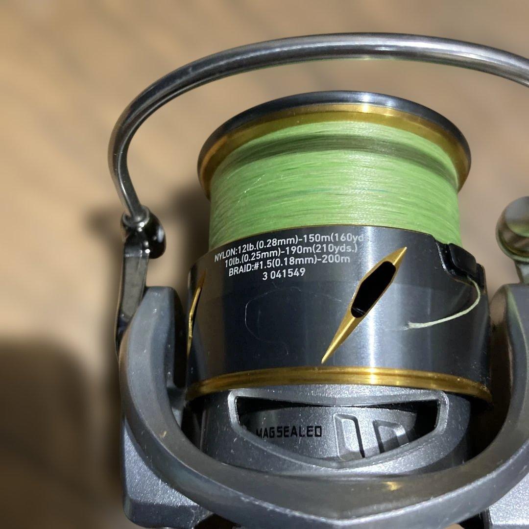 専用出品　FREAMS LT 4000-CXH スピニングリール