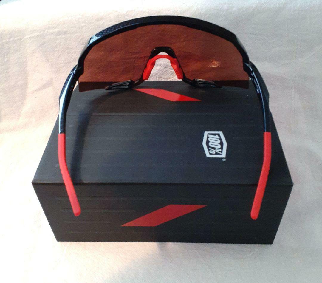 100% Slendale グロスカーボン ワンハンドレッド サングラス