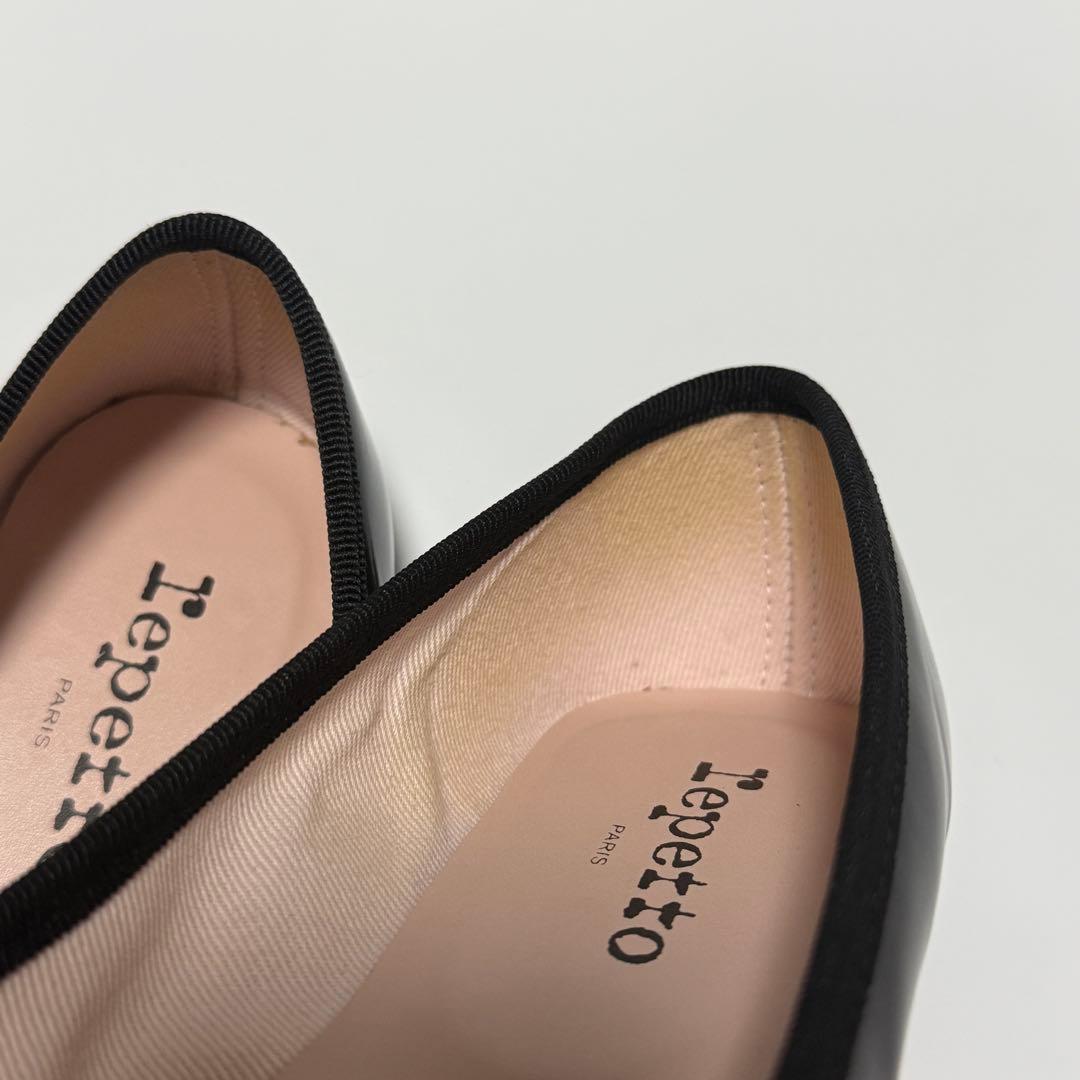 Repetto 黒 ポインテッドトゥ フラットシューズ