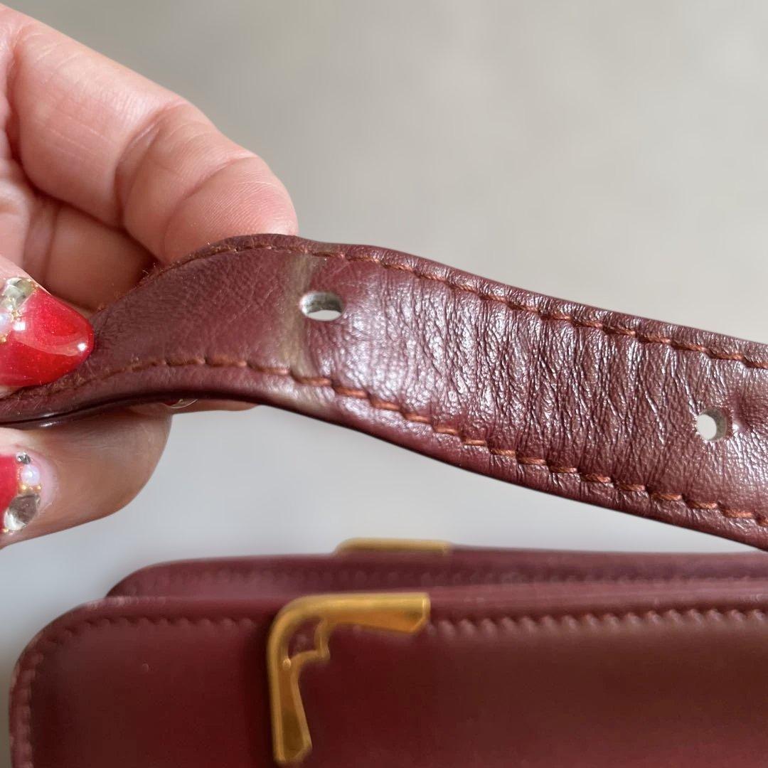 カルティエ　レザー ショルダーバッグ