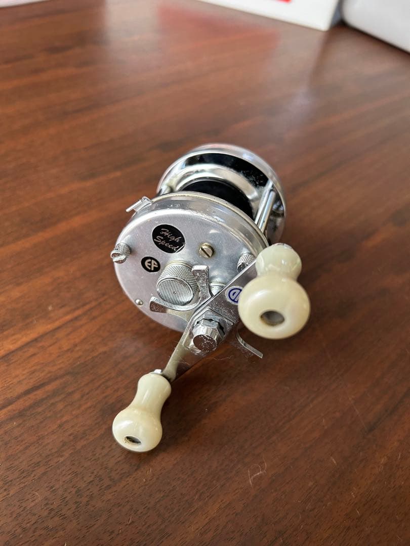 ABU 5500C ベイトリール