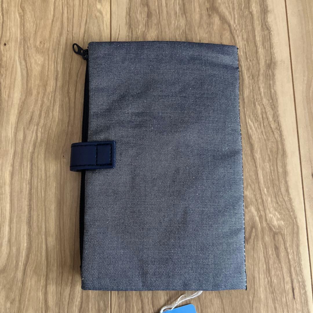 ファミリア マルチポーチ マルチケース 新品未使用