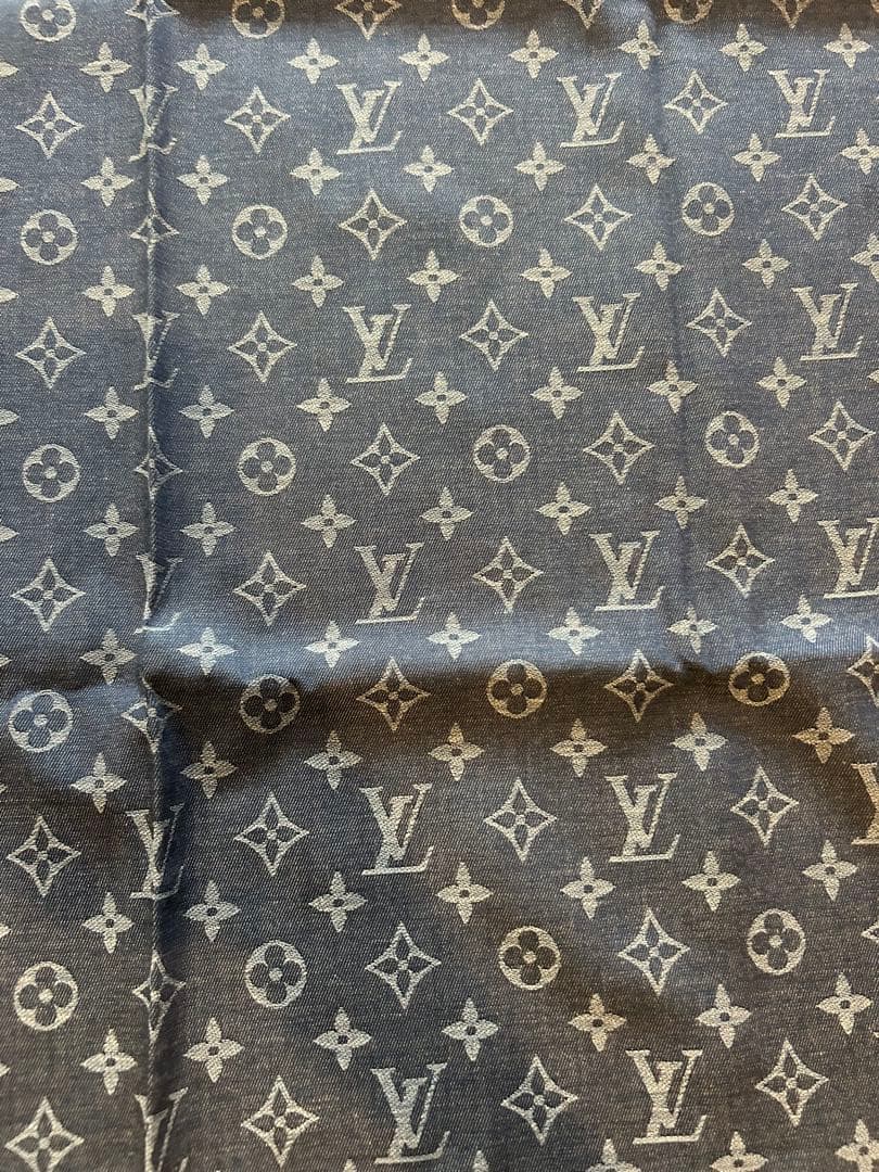 LOUIS VUITTON ストール・モノグラム エッセンシャル ブルー