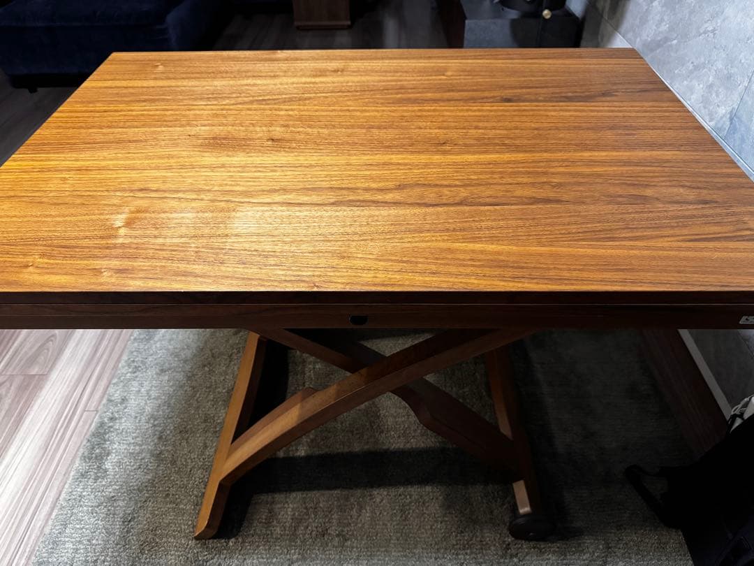 ★大豆★カリガリス コヌビア マスコッティ 伸長・昇降式テーブル