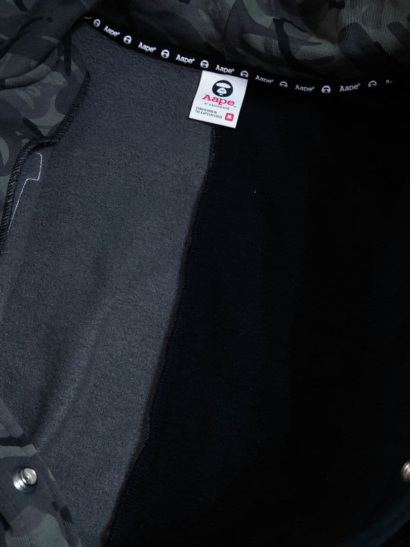 A BATHING APE フード付き スタジャン ブルゾン ジャンパー 迷彩