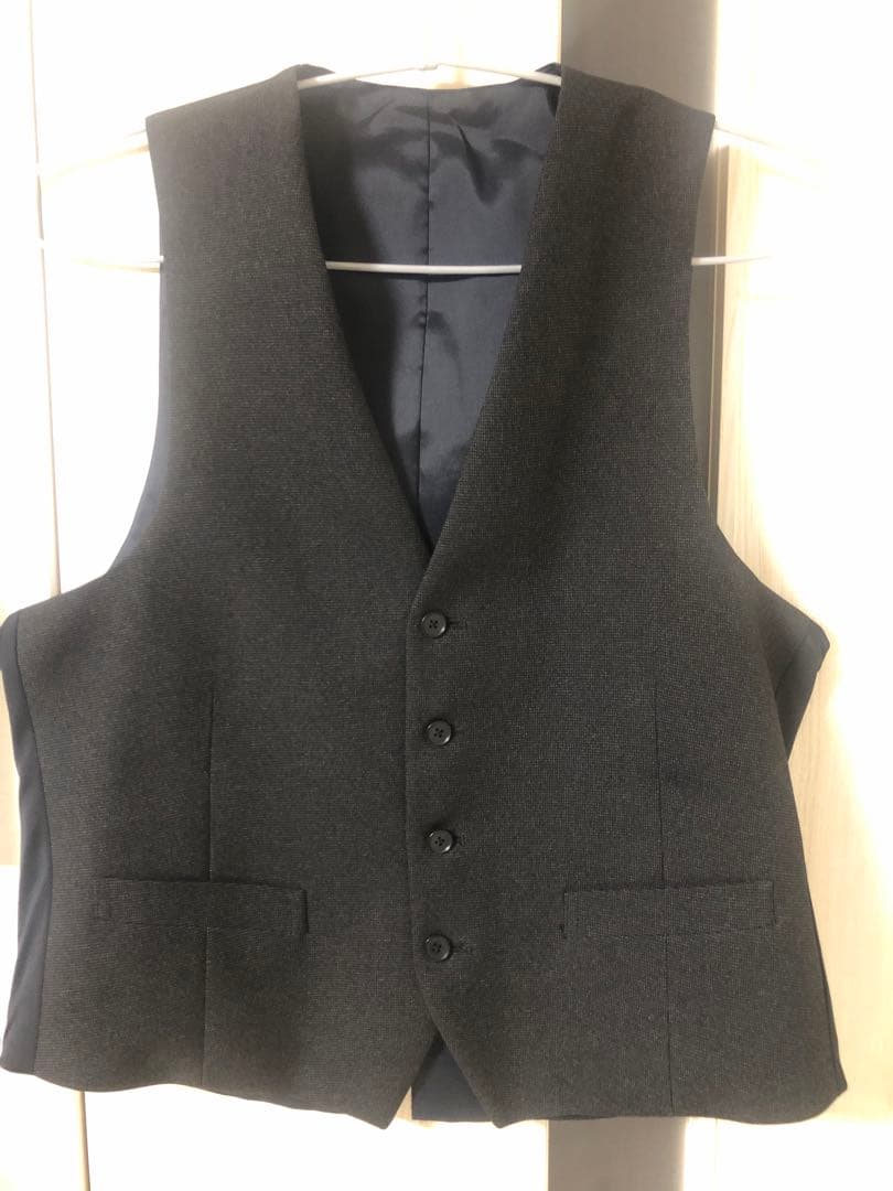 【SALE】スーツセレクト　ダークグレー 2ボタンジャケット スーツ　ベスト付き