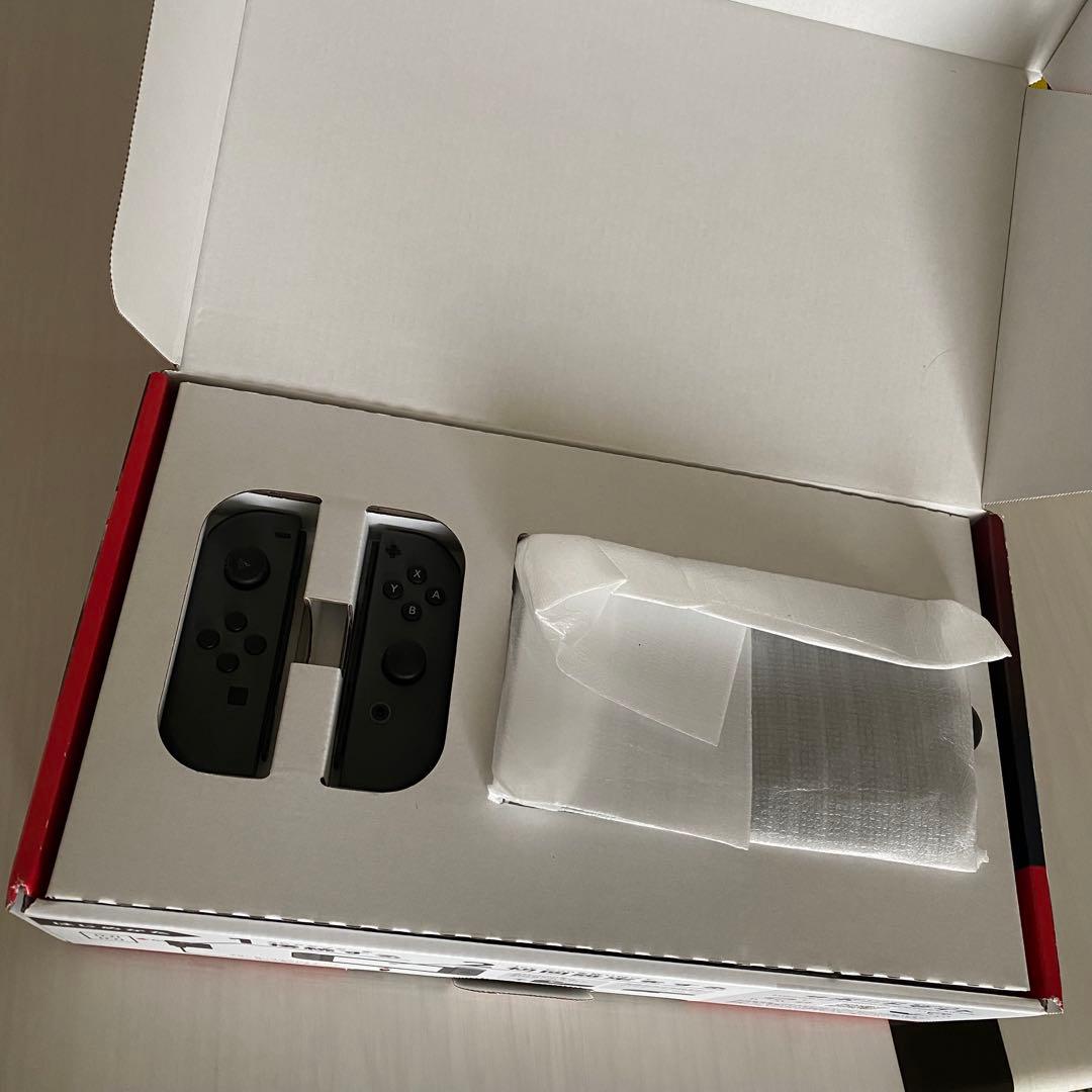 【早い者勝ち】Nintendo Switch 本体 ブラック Joy-Con付き