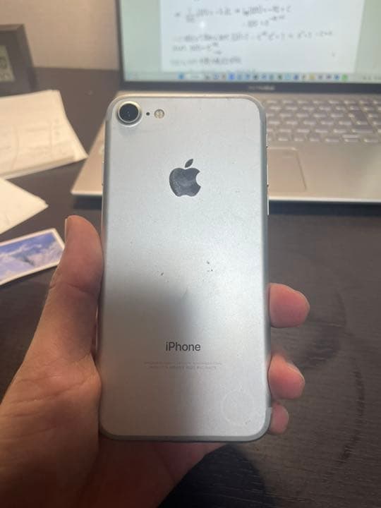iPhone7 128G シルバー